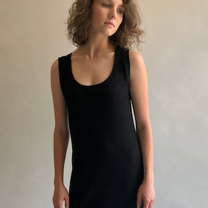 Tina Wende tank Kleid in Schwarz Bio Waffel Baumwolle