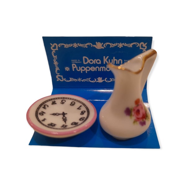 Dora Kuhn Miniatures - Clock Plate Vase Carafe - Item number 9528