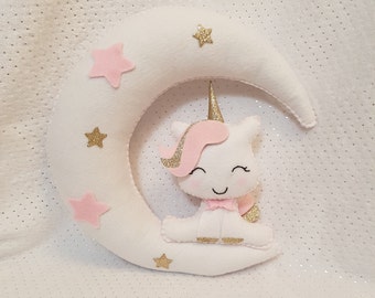 Luna personalizable para colgar en la habitación del bebé con su unicornio