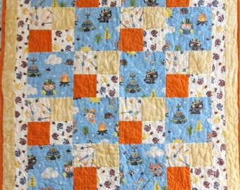 Baby Quilt, Baby Woodland Animals with Bubble Minky Back
