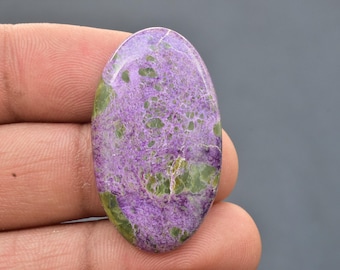 Stichtit mit Serpentin Cabochon / Stichtit mit Serpentin Edelstein / Ovale Form / 32.40 Ct. /39x20x5mm. / Edelstein lose / P-890