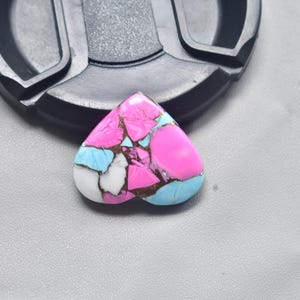 Cotton Candy Turquoise with Arizona Turquoise Cabochon / Heart Shape / 23.60 Ct. / 25x22x5 mm. / Loose Gemstone / Q-386