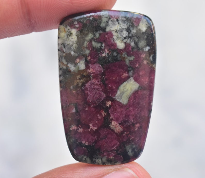 Loose Gemstone I-779 39x25x4 mm Eudialyte Gemstone Freeform Shape 43.20 Ct Eudialyte Cabochon AAA++