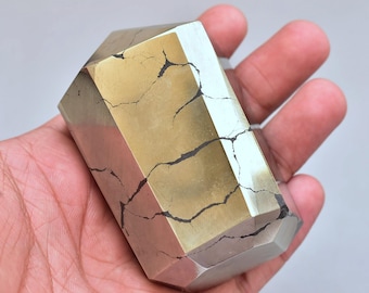 Apachen Gold Pyrit Turm / Apachen Gold Pyrit Edelstein Turm / Pyrit Turm Edelstein / 482.00 gm. /M-559