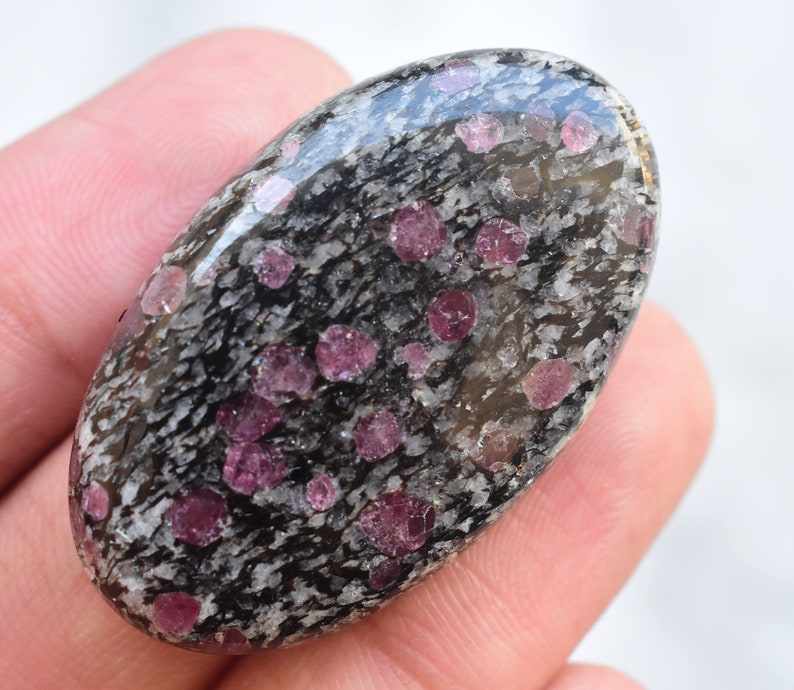 Rubin Herbst Cabochon / Hochwertiger Rubin Herbst Edelstein / Ovale Form / 59.35 Ct. / 40X24X6 mm. Loser Edelstein G-986 Bild 2