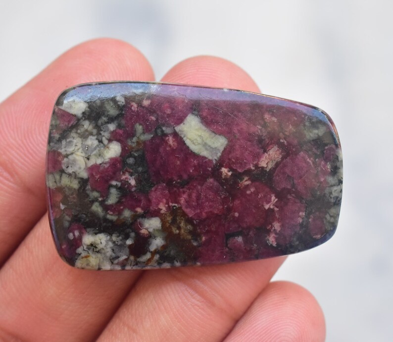 Loose Gemstone I-779 39x25x4 mm Eudialyte Gemstone Freeform Shape 43.20 Ct Eudialyte Cabochon AAA++