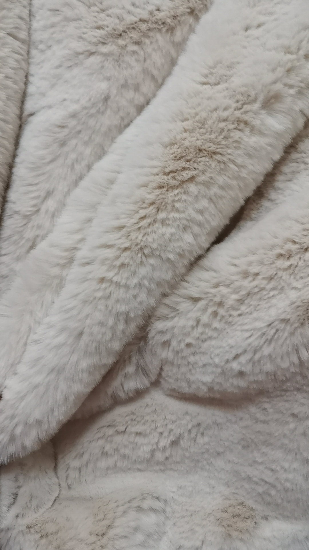Ivory Textured Rabbit Faux Fur Fabric By The Metre - 8504 Ivory