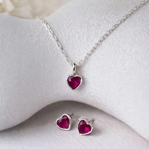 925 Sterling Silver Heart Set – Necklace + Earrings (6x6 mm)