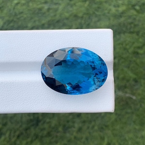 Kamień szlachetny London Blue Topaz AAA o szlifie owalnym, biżuteria damska
