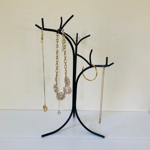 Schmuckbaum-Organizer, Schmuckhalter, Ausstellungsständer für Halsketten, schwarzes handgeschmiedetes Schmiedeeisen, Geschenkidee für den Muttertag, Geschenk für Sie