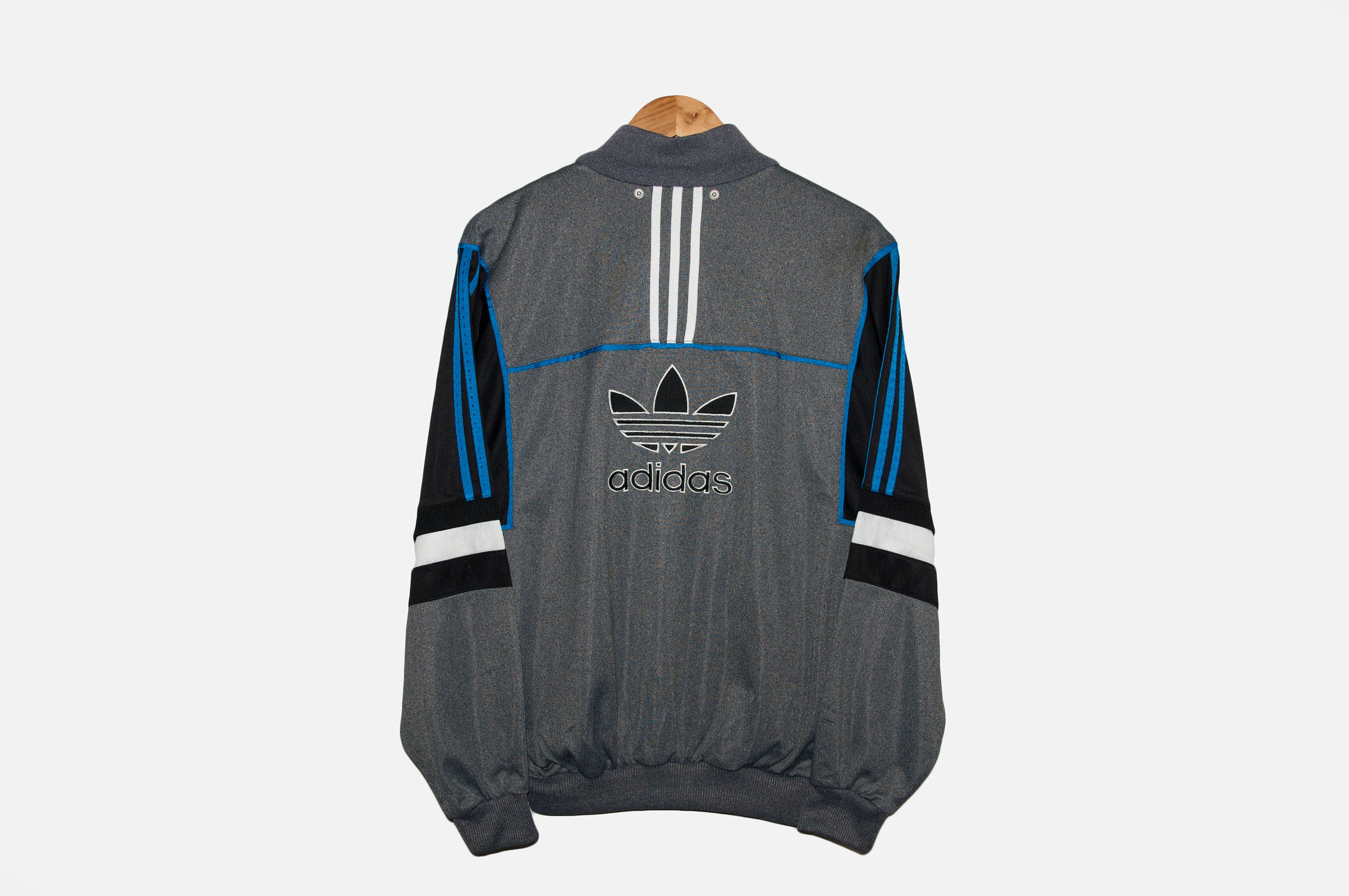 adidas streetwear jacket