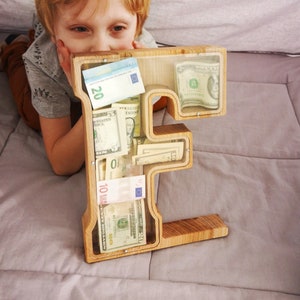 Caja de dinero personalizada para niños, Regalo de recién nacido de decoración de guardería, Alcancía personalizada, Niño, Regalo de niña, Alcancía de letras de madera, Regalo de niños