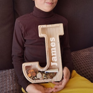Hucha de madera personalizada para niños con letras en 6 tamaños, regalo para niños, regalo de cumpleaños personalizado para niño y niña, decoración funcional para habitación de niños