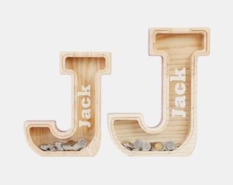 Sparschwein mit Gravur aus Holzbuchstaben: Personalisiertes Kindergeschenk, handgemacht