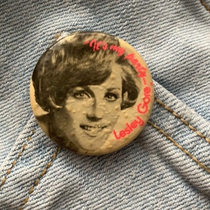 Casablanca Humphrey Bogart Ingrid Bergman Button Badge Pin Pinback 270 Promo Casablanca Humphrey Bogart Ingrid Bergman Button Badge Pin Pinback 270 Promo