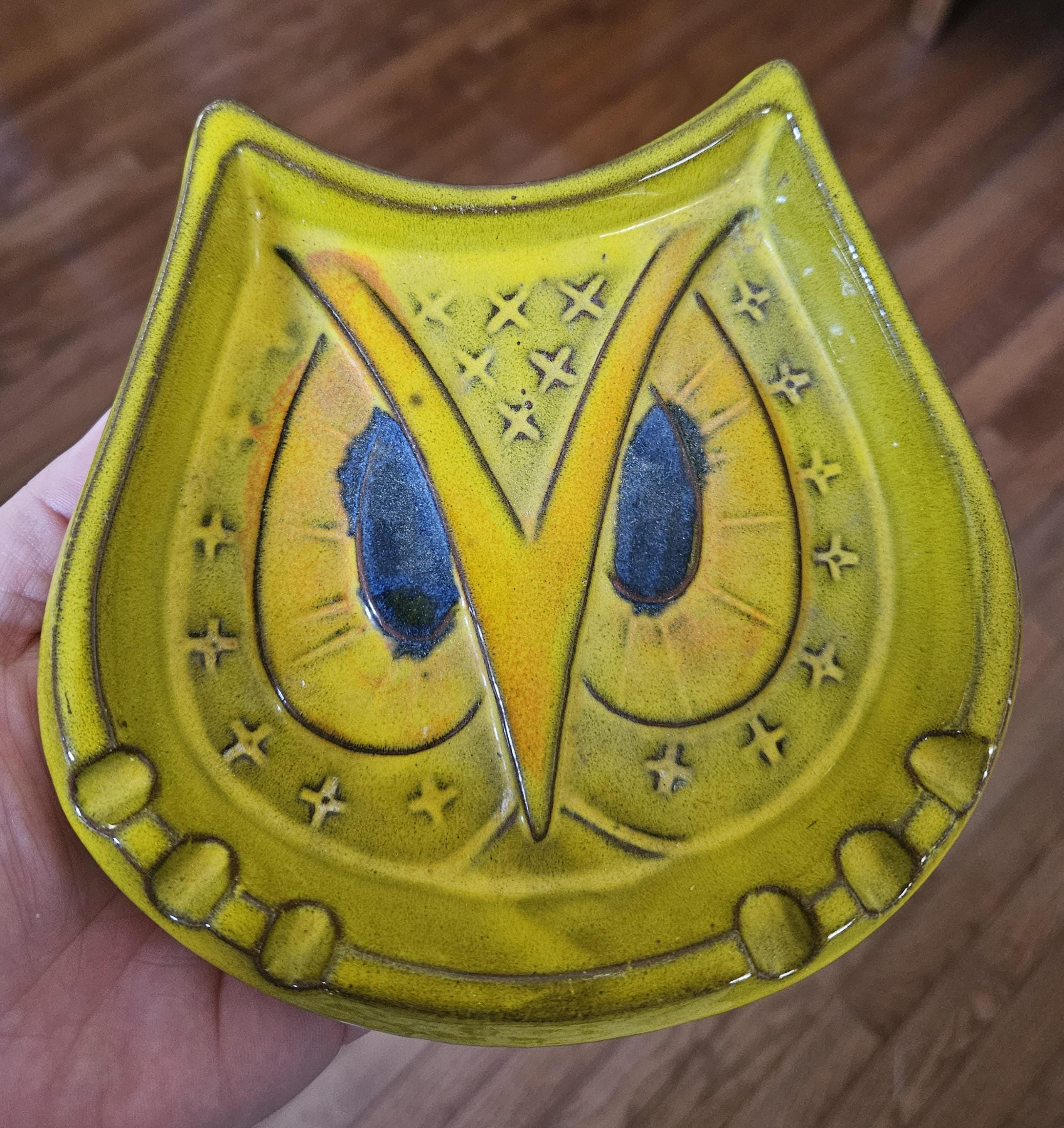 Vintage 1963 Pacific Stoneware Owl Ashtray