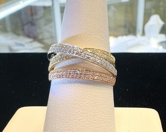 Brand New 14k Yellow White and Rose Gold Diamond Rolling Band Ring Size 7.5