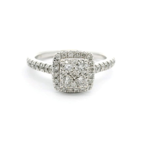 10k White Gold and Diamond Cluster Halo Ring Size… - image 1