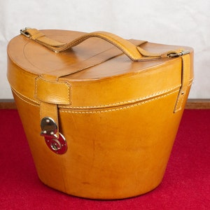 Neuwertige Vintage Hutschachtel aus Leder