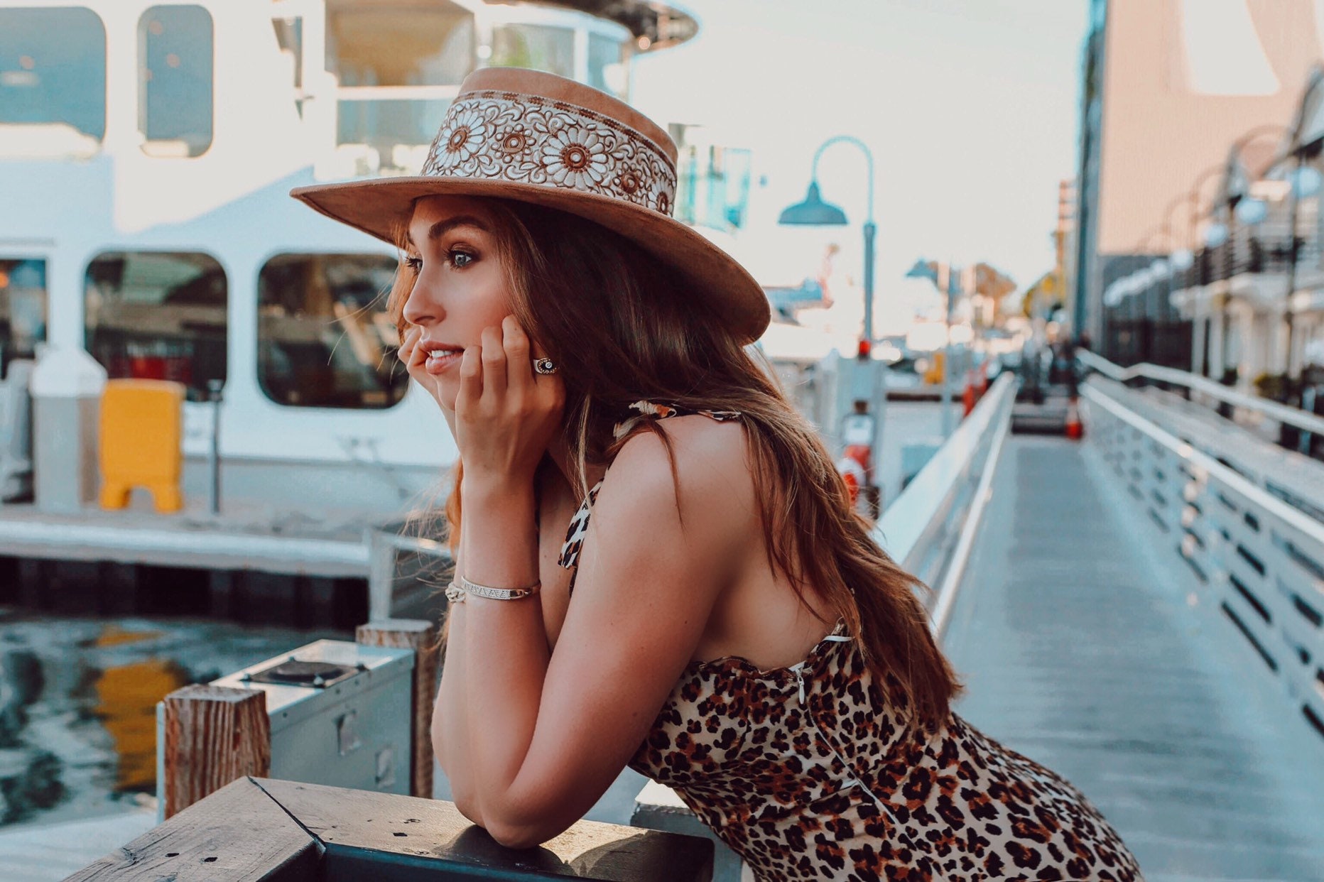 Boater Hat “sofia” in Hazelnut - Etsy