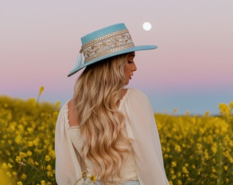 HNR x Stephanie Danielle “Sausalito” hat in sky blue