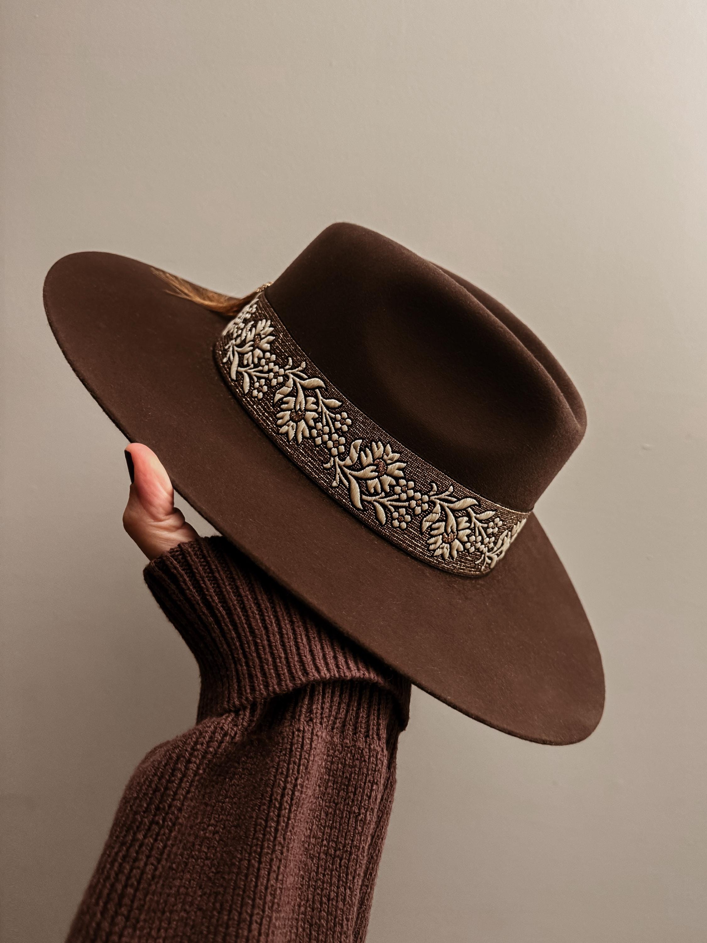 Hats and roses Fedora \