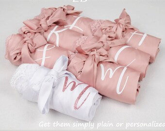 Personalized Bridesmaid robes Set of 1,2,3,4,5,6,7,8,9,10,11,12,13,14,15,16, Bridesmaid Gifts, Custom Wedding Robes, Satin Lace Robes, Party