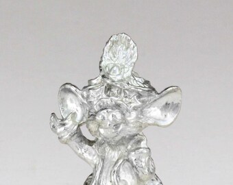 Fame Mouse miniature statue - made on the Isle of Wight