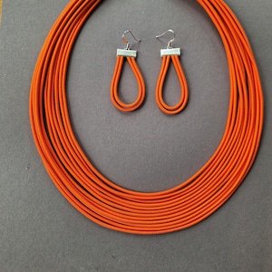 Orange necklace, orange  set, cherful necklace, bib necklace, textil jewellery, orange earrings, elastic rope