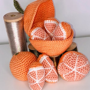 Peelable orange crochet for playing at play kitchen or at being a shopkeeper, CE certified