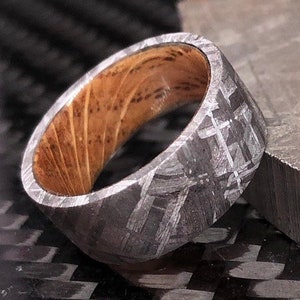 Meteorite Ring, Whiskey Barrel Wood,  Mens or Womens Wedding Band Carbon Fiber Ring Unique Anniversary Gift Muonionalusta Etch Widmanstätten