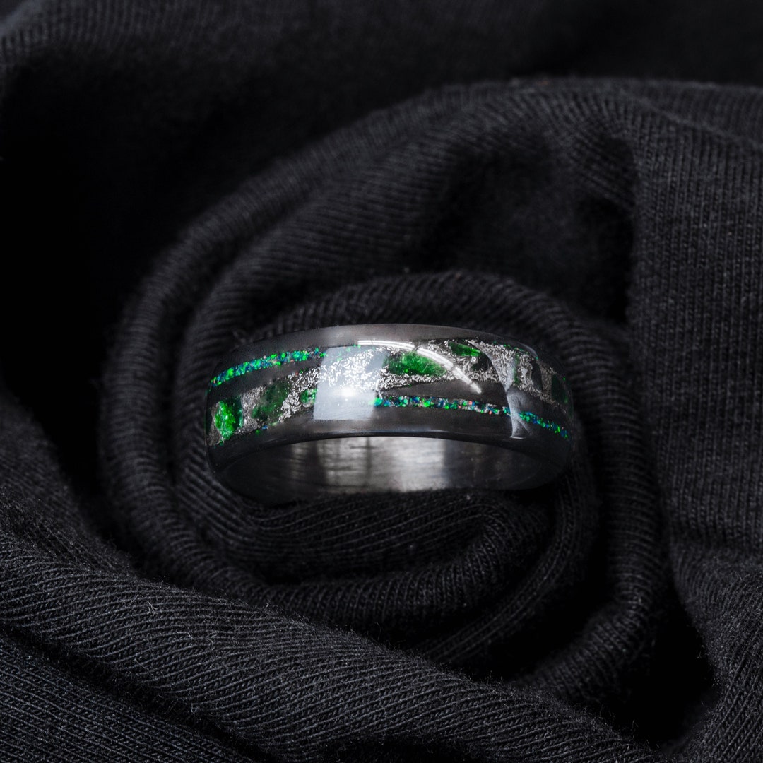 Rivers Roots Ring, Emerald Meteorite Opal Ring Carbon Fiber Band 8mm - Etsy