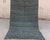 Beautiful new handmade beni ourain handira, hanging wall.