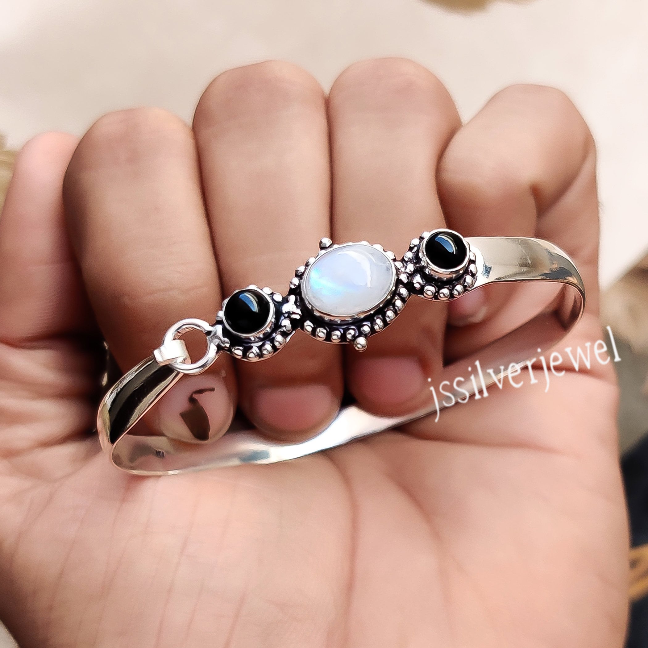 Bracelet Manchette En Argent Sterling 925 Avec Onyx Noir Et Pierre De Lune – Réglable