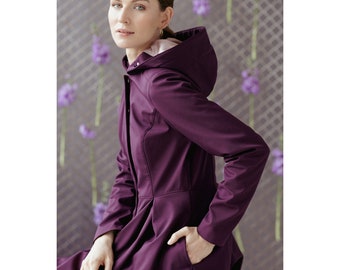 Long manteau imperméable violet pour femme, Imperméable à capuche violet foncé pour femme avec doublure et poches | « Pourpre rubis »