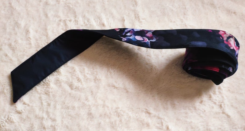 Black floral fabric belt for a coat, purple hydrangea flower pattern, accessory to your waterproof coat 'Hortense' or any black coat image 1