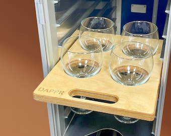 Airline Bordüre Trolley Einsatz mit Gin Gläsern