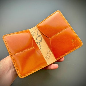 Cartera plegable de piel cordobesa Rocado Shell