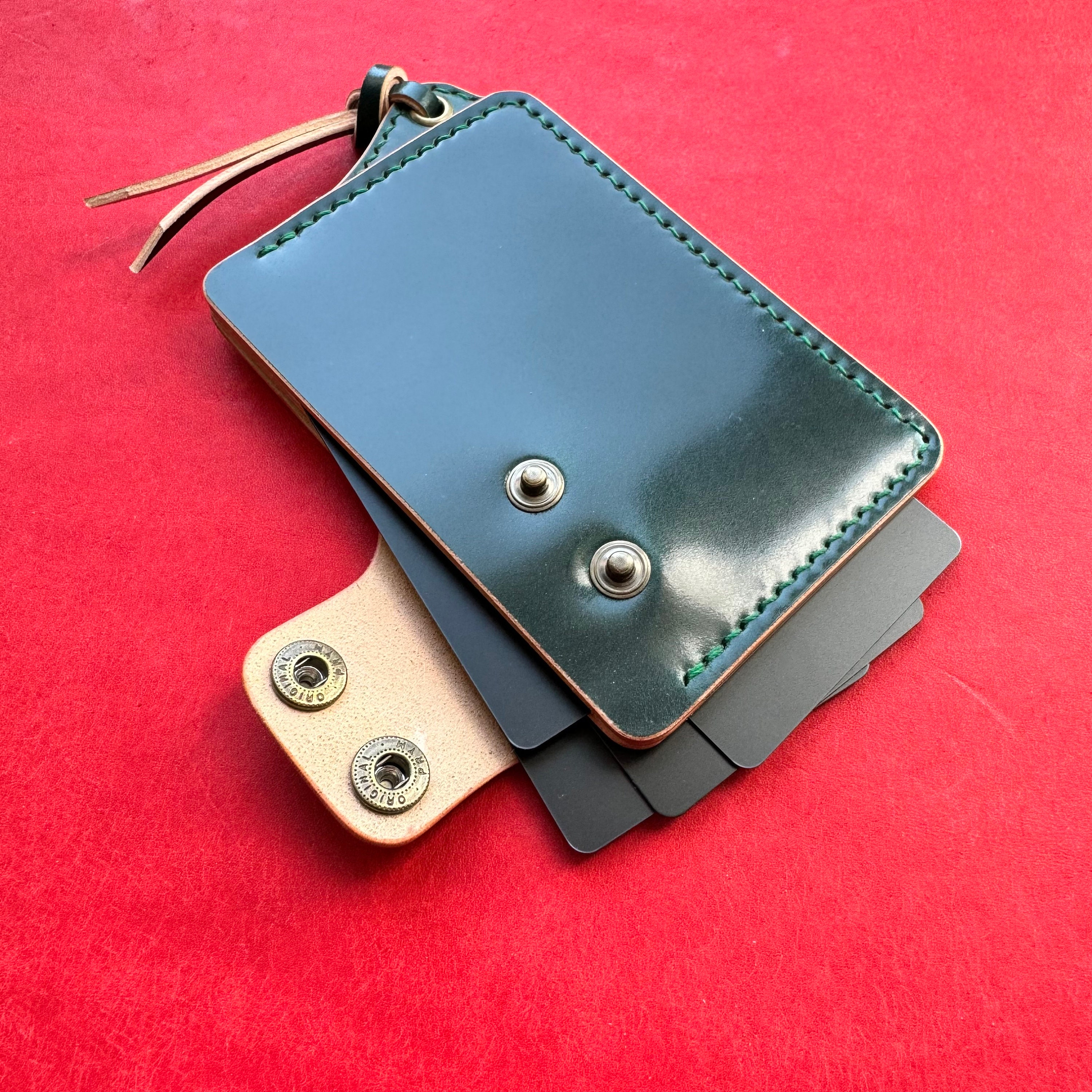 男性に人気！ Card Leather Cordovan Shell Rocado Holder for Ring A With 小物