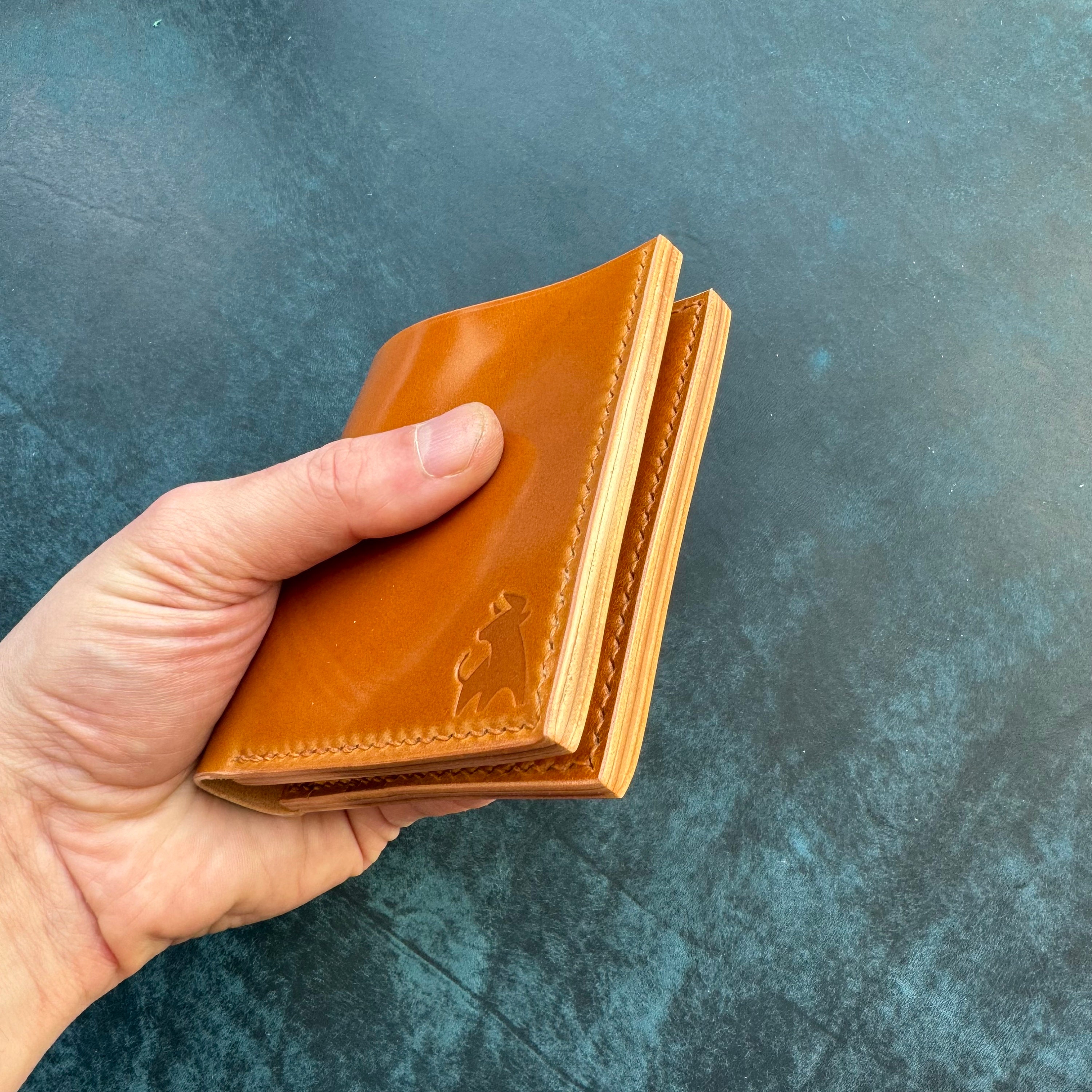 Rocado Shell Cordovan Leather Card Holder With A Ring for