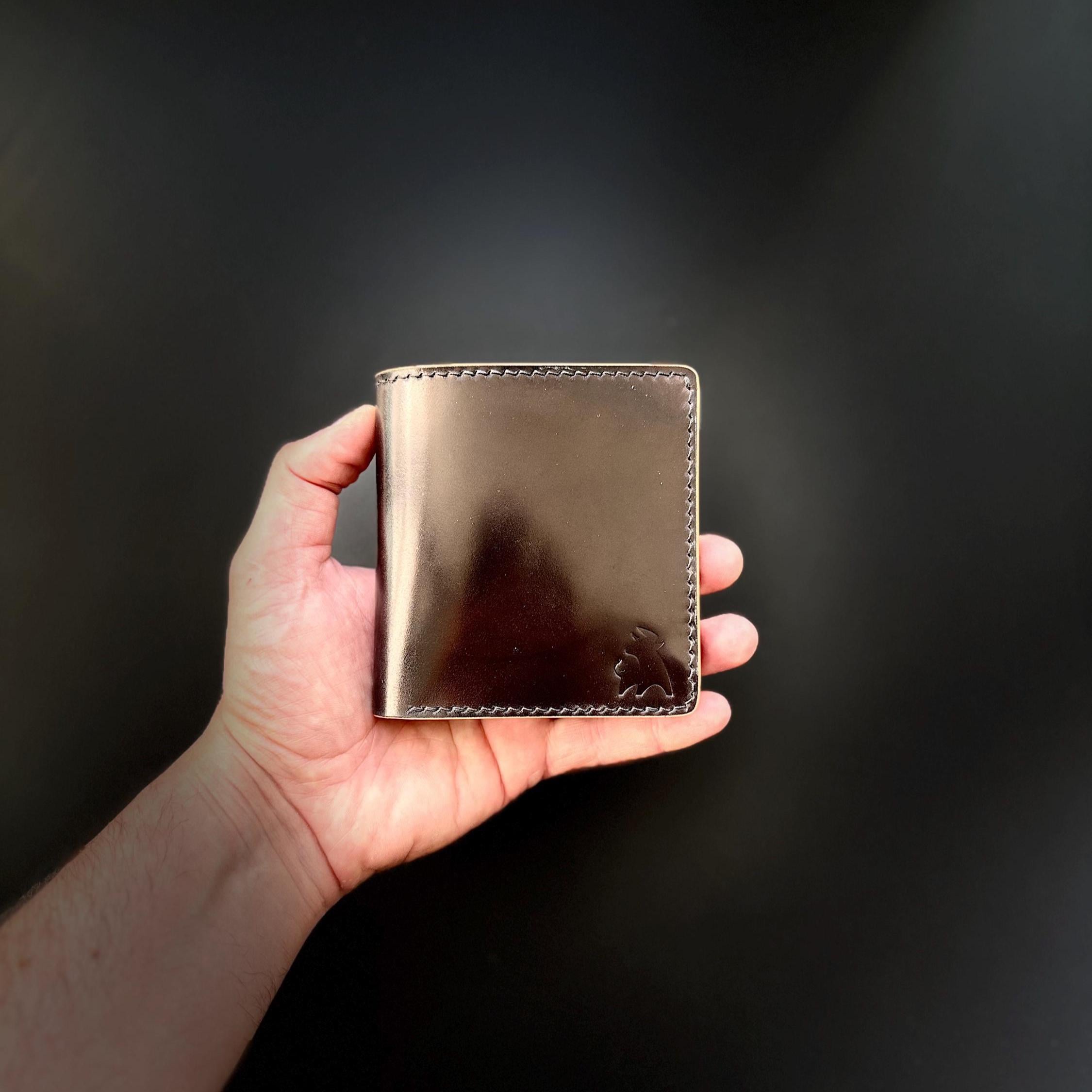 ロカド シェルコードバン 二つ折り財布（小銭入れ付き） - Etsy 日本