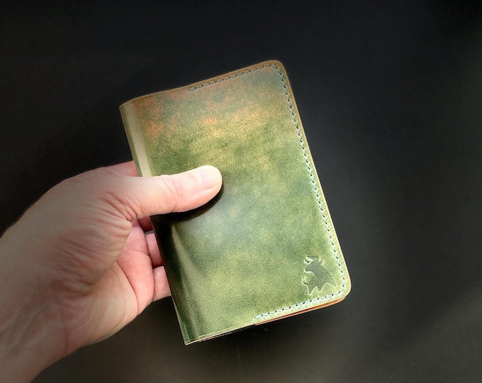 Handmade Shell Cordovan Passport Cover – Marbled Green Apple – Rocado Leather – Luxury Travel Wallet – Hand-stitched