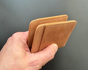 ロカド シェルコードバン二つ折り財布 – 無釉レザー、経年変化を