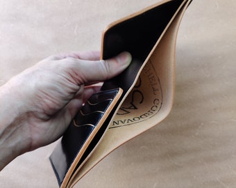 ロカド シェルコードバン 二つ折り財布：ブラック ラグジュアリー