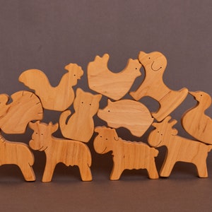 Open-ended plays wooden farm country animals toys figurines baby