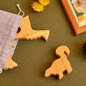 Easy design wooden woodland North American animals toys figurines toys image 6