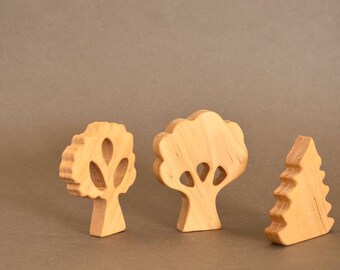 Plain design wooden trees figurines toys toddler