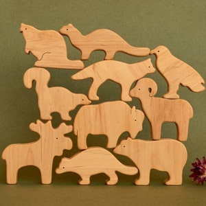Easy design wooden woodland North American animals toys figurines toys image 1