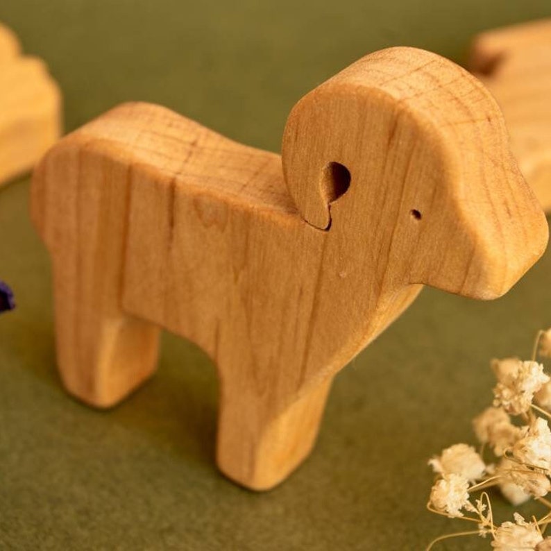 Easy design wooden woodland North American animals toys figurines toys image 5