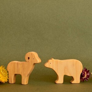 Easy design wooden woodland North American animals toys figurines toys image 4